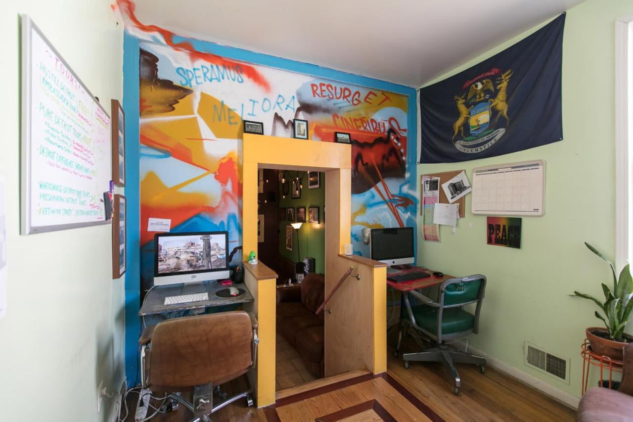 Hostel Detroit *